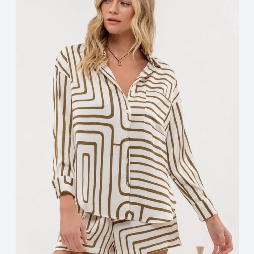 Stylish Olive and White Geometric Set - Picture 2 of 11